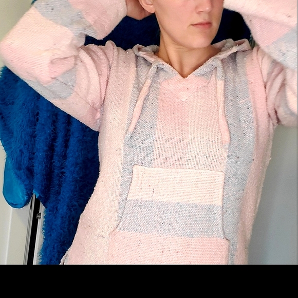 🍭3 x $25*  Baja Hoodie / Sweater in Baby pink *minor flaws* Sz Lrg - Picture 7 of 9